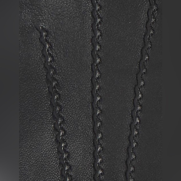 NWT UGG genuine leather and faux fur lined 3 point snap smart gloves black - Picture 10 of 11